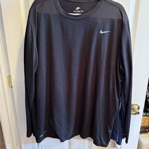 Nike Men's Dark Gray Long Sleeve Tee